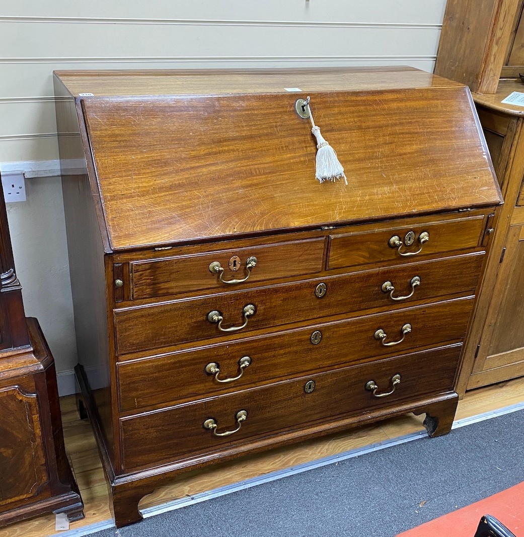 A George III mahogany bureau, width 114cm, depth 56cm, height 112cm